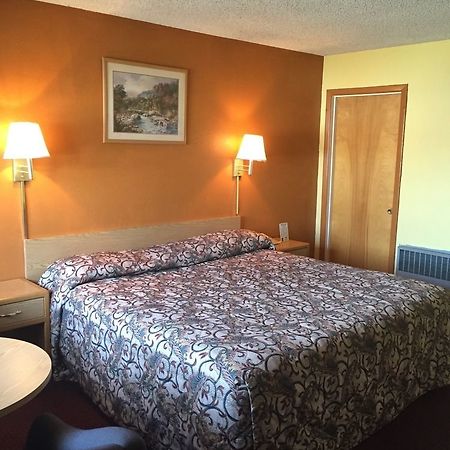 Regency Inn Уиннемакка Экстерьер фото