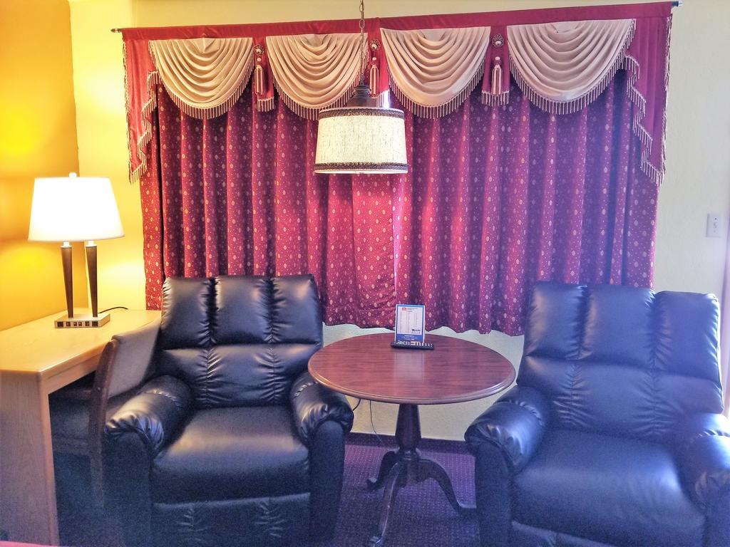 Regency Inn Уиннемакка Экстерьер фото