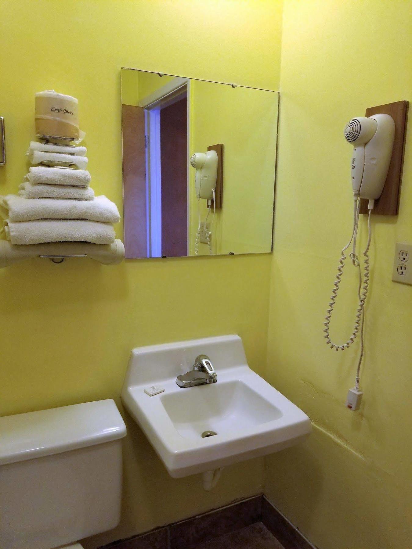 Regency Inn Уиннемакка Экстерьер фото
