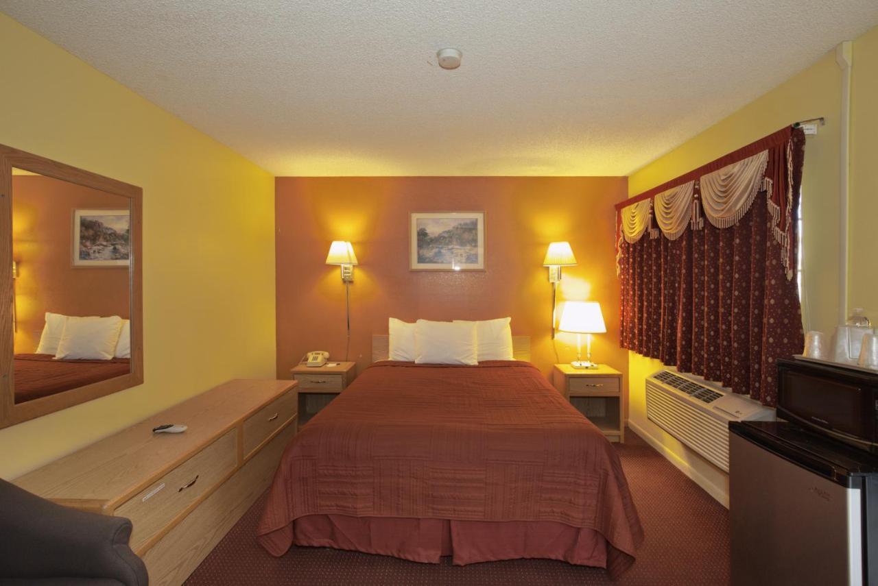 Regency Inn Уиннемакка Экстерьер фото
